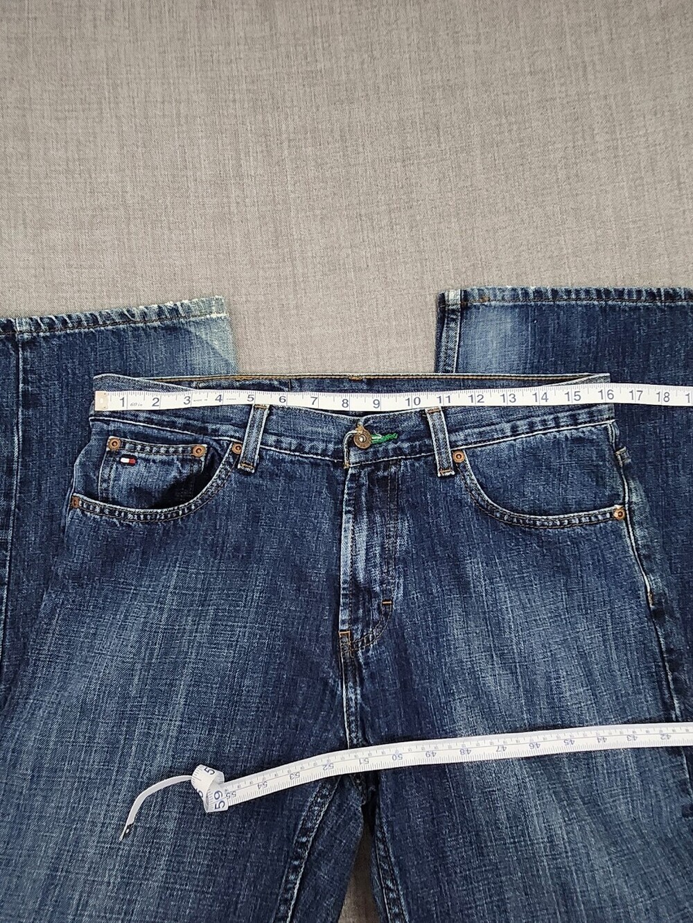 Tommy Hilfiger Custom Straight Medium Wash Denim Jeans 32 × 32 - Picture 9 of 12